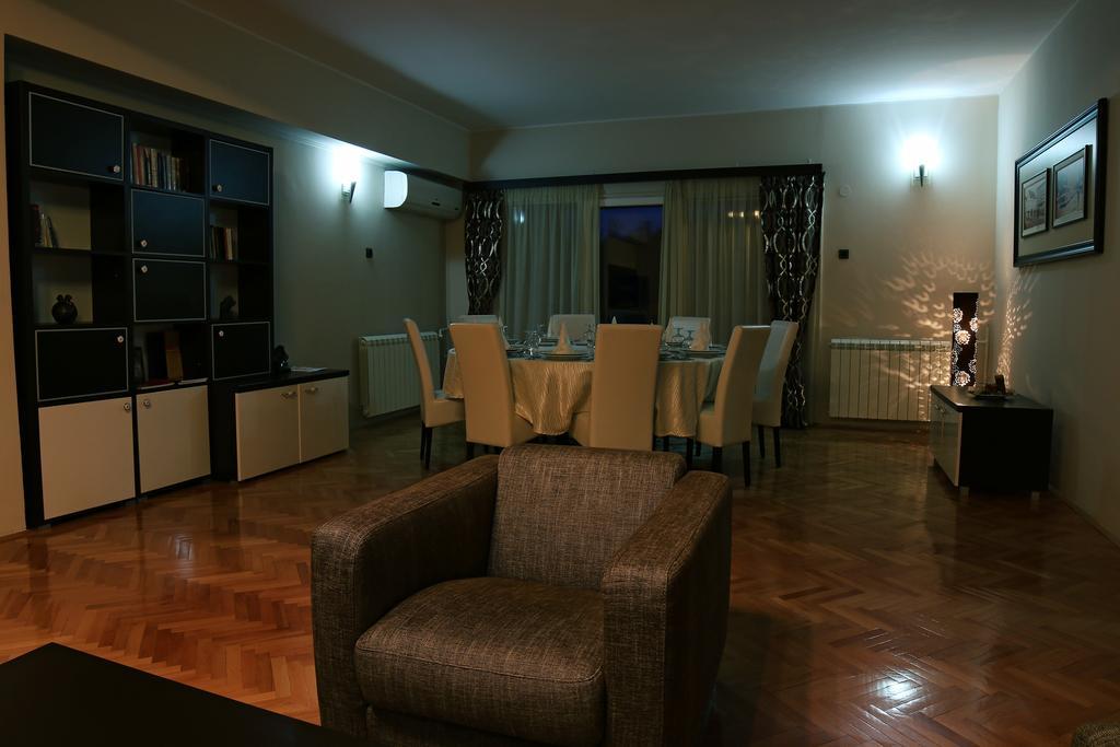 Hotel Jezero ボル エクステリア 写真