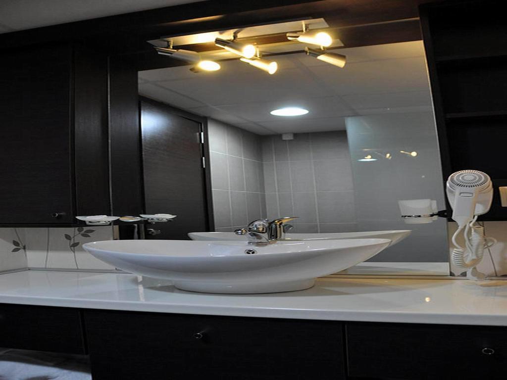 Hotel Jezero ボル 部屋 写真