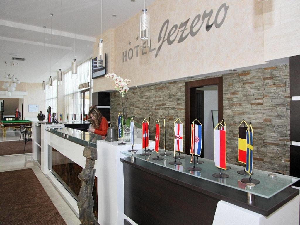 Hotel Jezero ボル エクステリア 写真